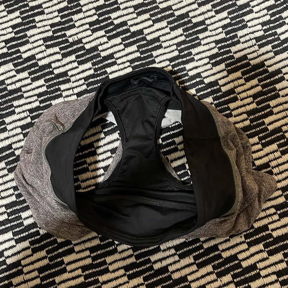 Lululemon Speed Up Shorts - Picture 3 of 3